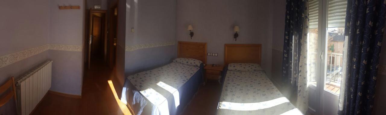 Hostal Restaurante San Juan Molina de Aragon Ngoại thất bức ảnh